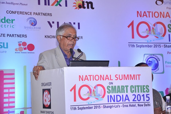 Shri TR Dua, Director General, Tower and Infrastructure Providers Association (TAIPA), delivering the Vote of Thanks.